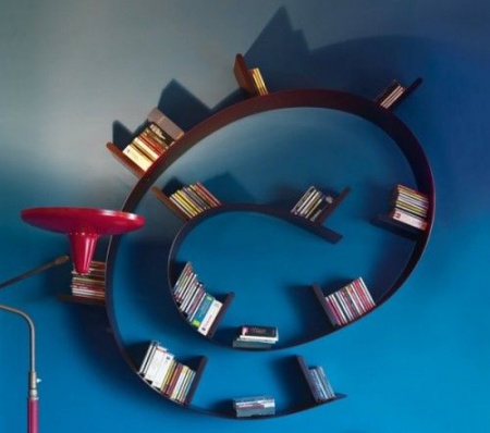 Creative-Bookcase-by-Kartell-–-Bookworm-2-500x442