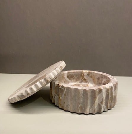 Boîte à bijoux en marbre - Bowl with Lid - Present Time