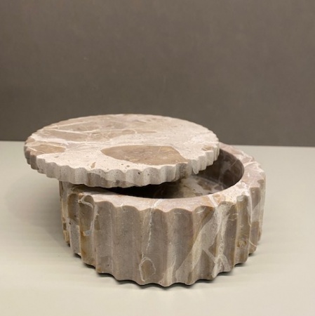 Boîte à bijoux en marbre - Bowl with Lid - Present Time