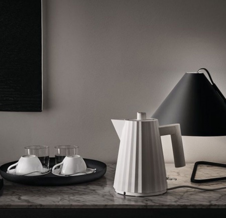 Bouilloire &eacute;l&egrave;ctrique - Pliss&eacute; Blanche - 1 Litre - Alessi