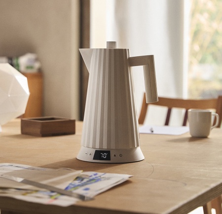 Bouilloire électrique contrôle de la température Plissé Blanche - 1,7 Litre - Alessi