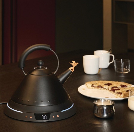 Bouilloire électrique Oiseau - MG32 Noire mat - Alessi