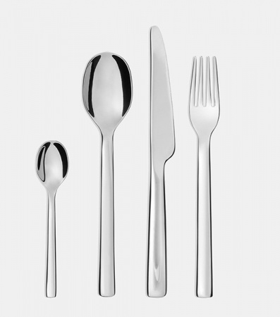 Ménagère service \ Ovale\  de 24 couverts R&E Bouroullec - Alessi