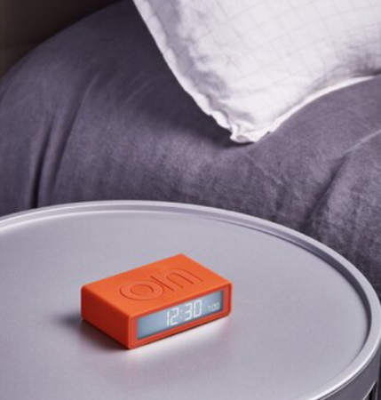 R&eacute;veil Flip mini Travel de voyage orange - Lexon