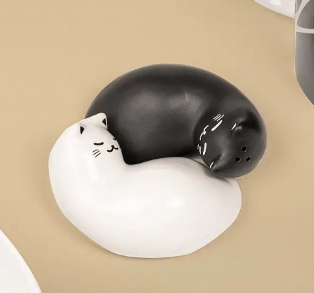 Sali&egrave;re poivri&egrave;re Chats - Yin & Yang - Kikkerland