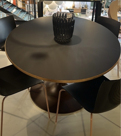 Table Clarion Artifort 