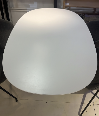 Table Dizzie Arper