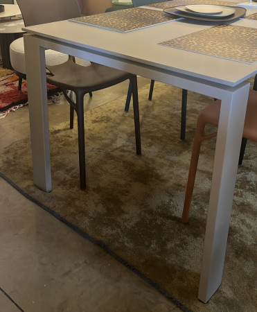 Table Four Kartell