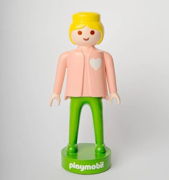 Vase Playmobil - fille rose - Blogo
