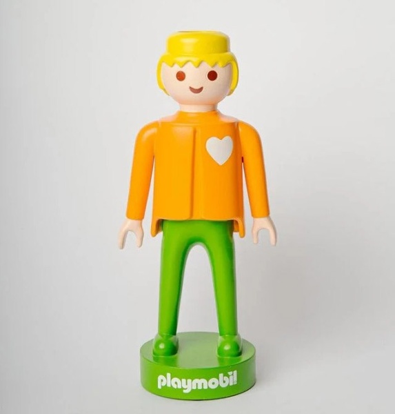 Vase Playmobil - gar�on orange - Blogo