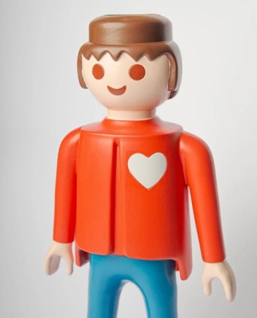 Vase Playmobil - gar&ccedil;on rouge - Blogo
